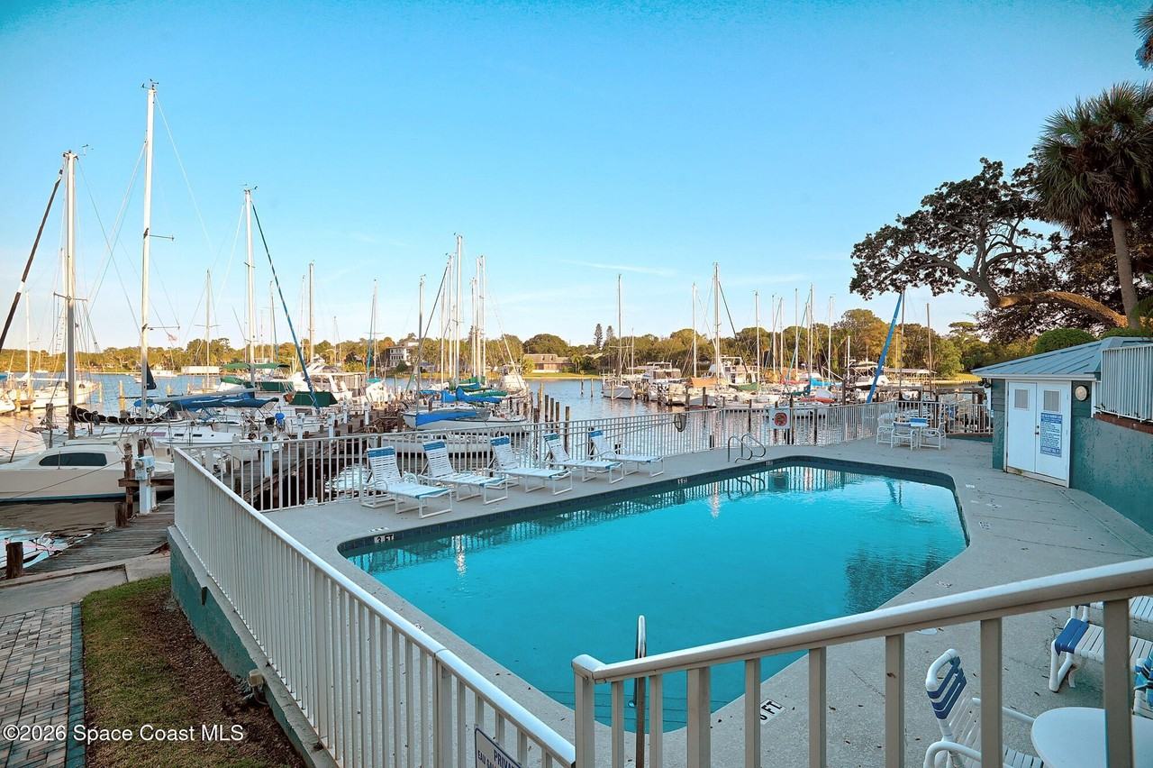 905 N Harbor City Blvd #303 - Photo 6 of 24
