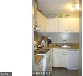 1800 R St Nw #604 - Photo 7 of 17