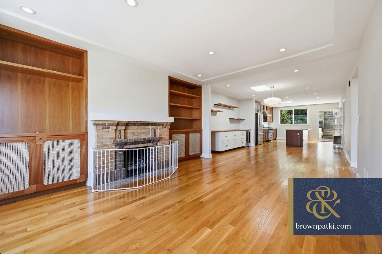 362 Chenery St - Photo 3 of 24