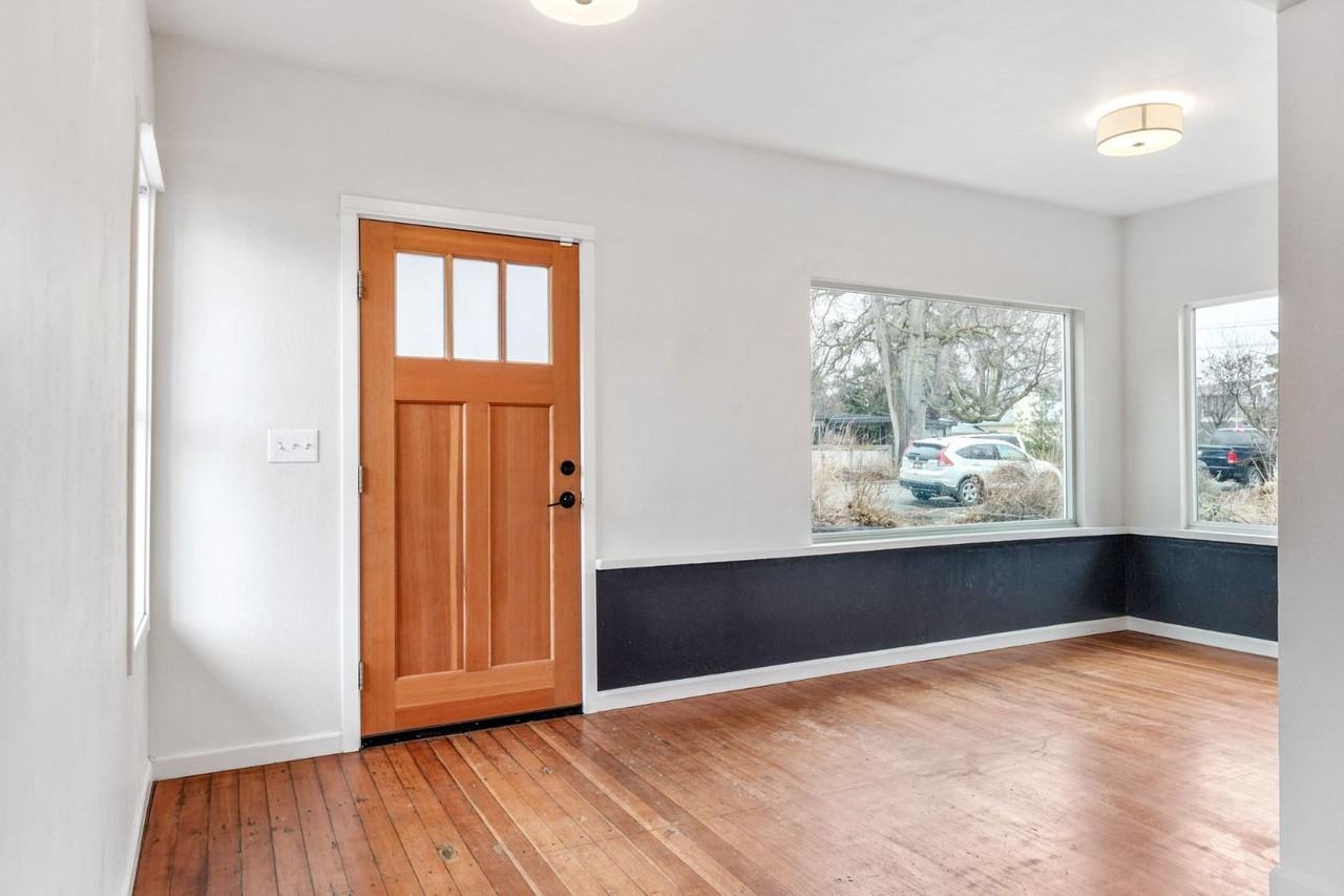 1707 S Hervey St - Photo 5 of 20