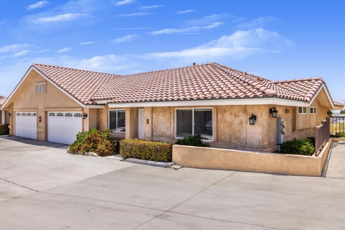 16201 Viho Rd - Photo 3 of 10
