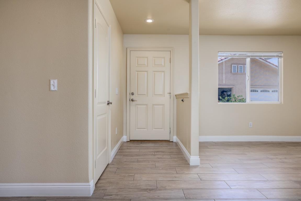 16201 Viho Rd - Photo 5 of 10