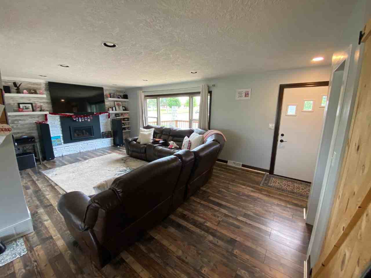 101 S 4th Ave - Photo 7 of 20