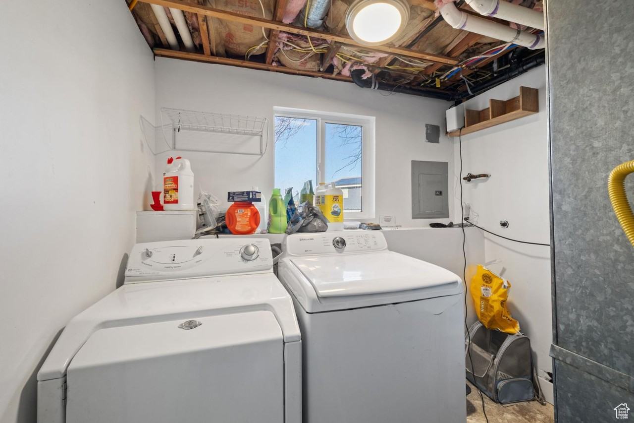 5210 W Woodledge Ave - Photo 7 of 10