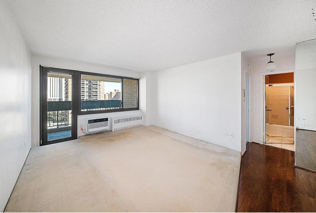 100 Beekman St - Photo 2 of 7