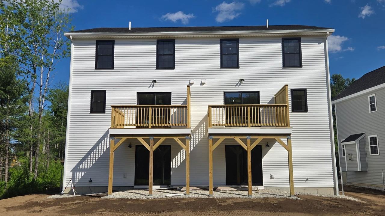 17B Birch Hill Ln - Photo 2 of 20
