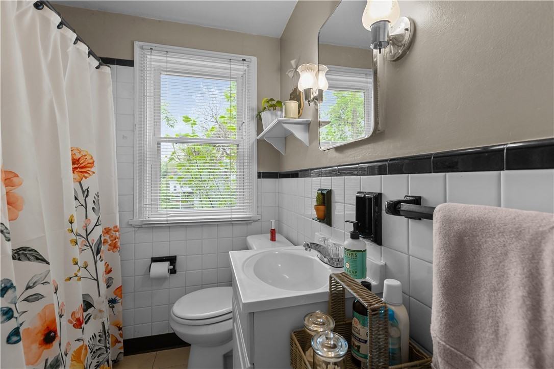 83 North Sprague Avenue - Photo 6 of 7
