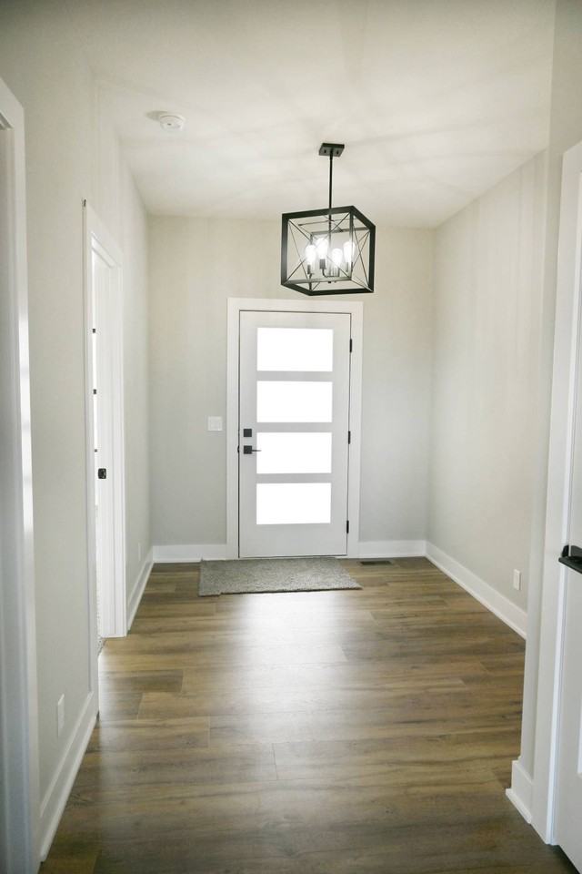 11918 S 117th Street - Photo 4 of 36