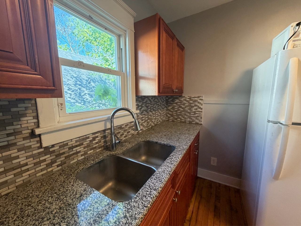 37 Holmes Street - Back Upper - Photo 5 of 11