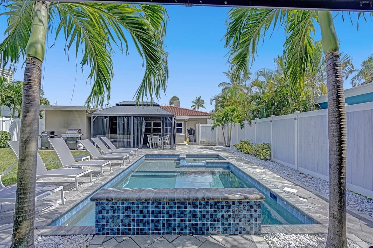 501 Hibiscus Ave #1542221P - Photo 3 of 32