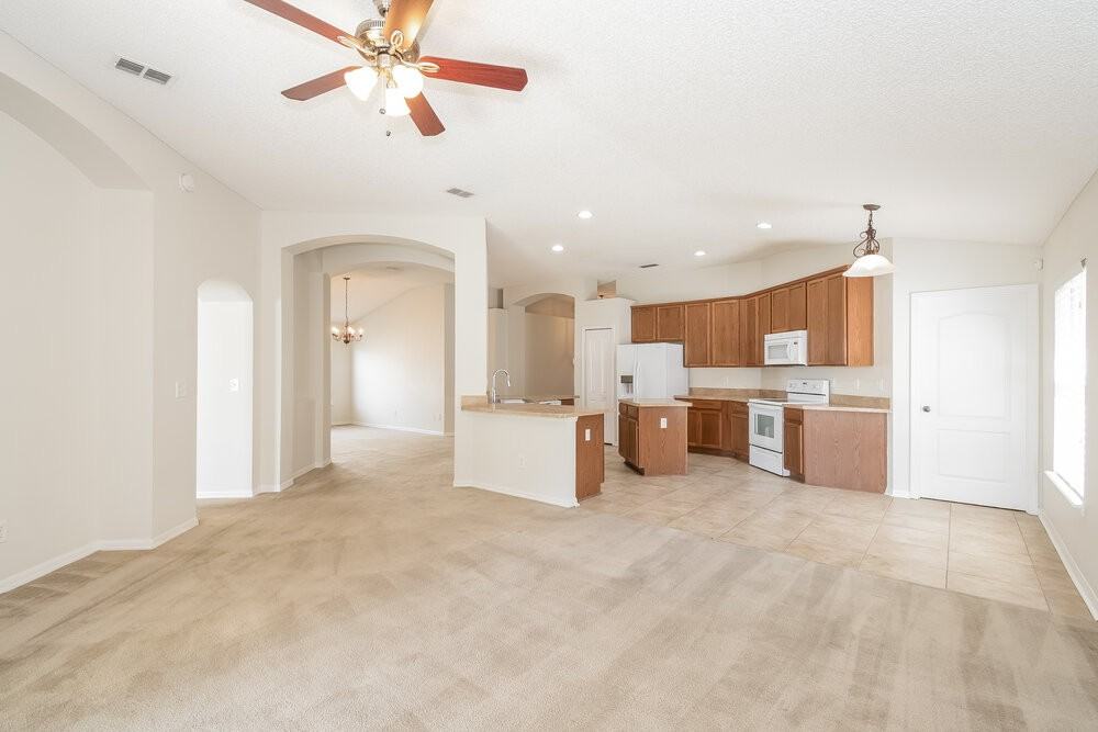 2318 Cherokee Cove Trl - Photo 4 of 16