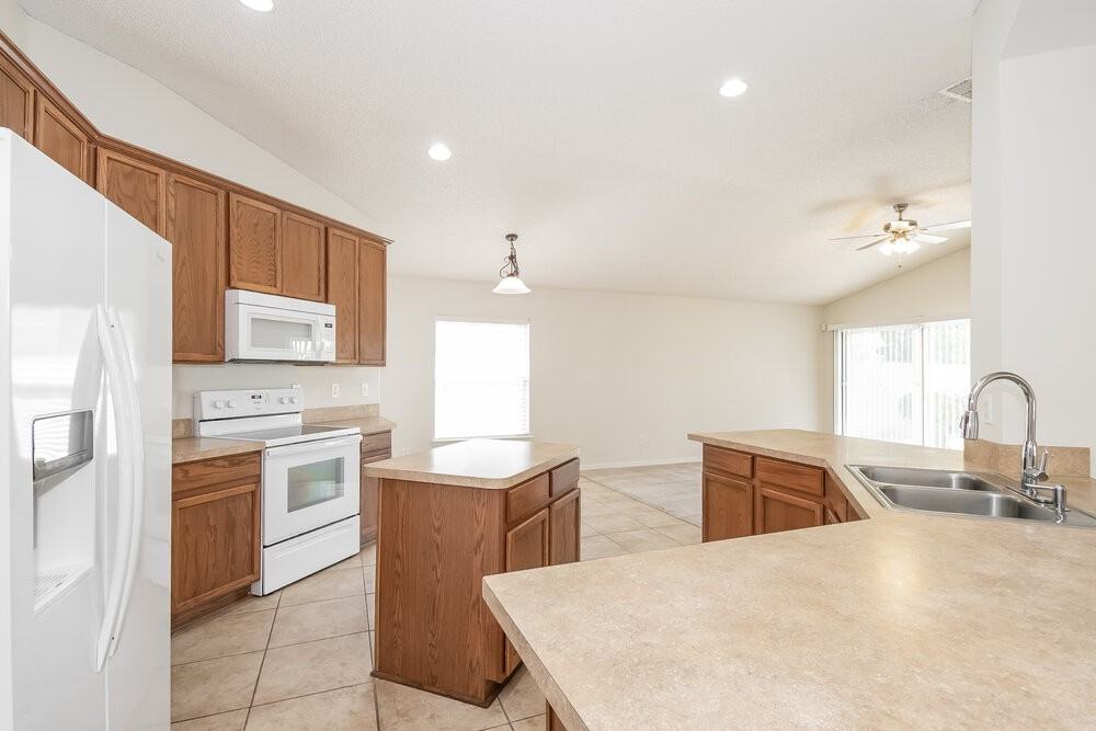2318 Cherokee Cove Trl - Photo 7 of 16