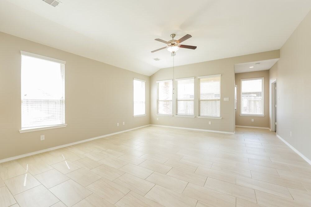 5647 Claymore Meadow Ln - Photo 4 of 16