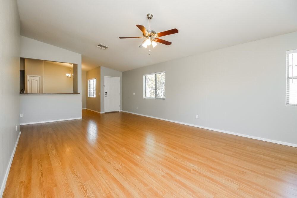 2942 W Kristina Ave - Photo 5 of 16