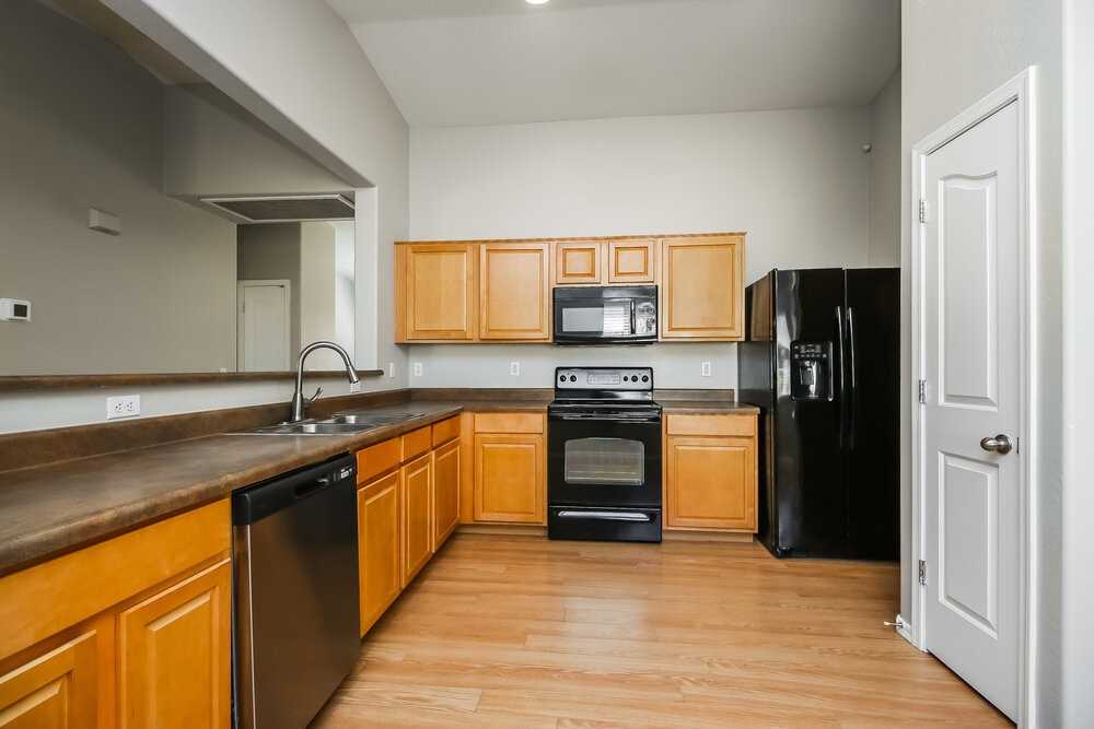 2942 W Kristina Ave - Photo 7 of 16