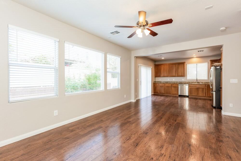 8024 Aztec Basin Ave - Photo 5 of 17