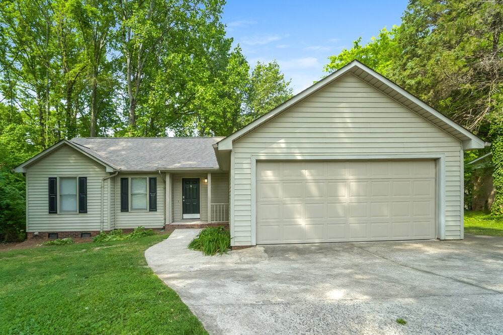 6262 Morehead Rd - Photo 3 of 16