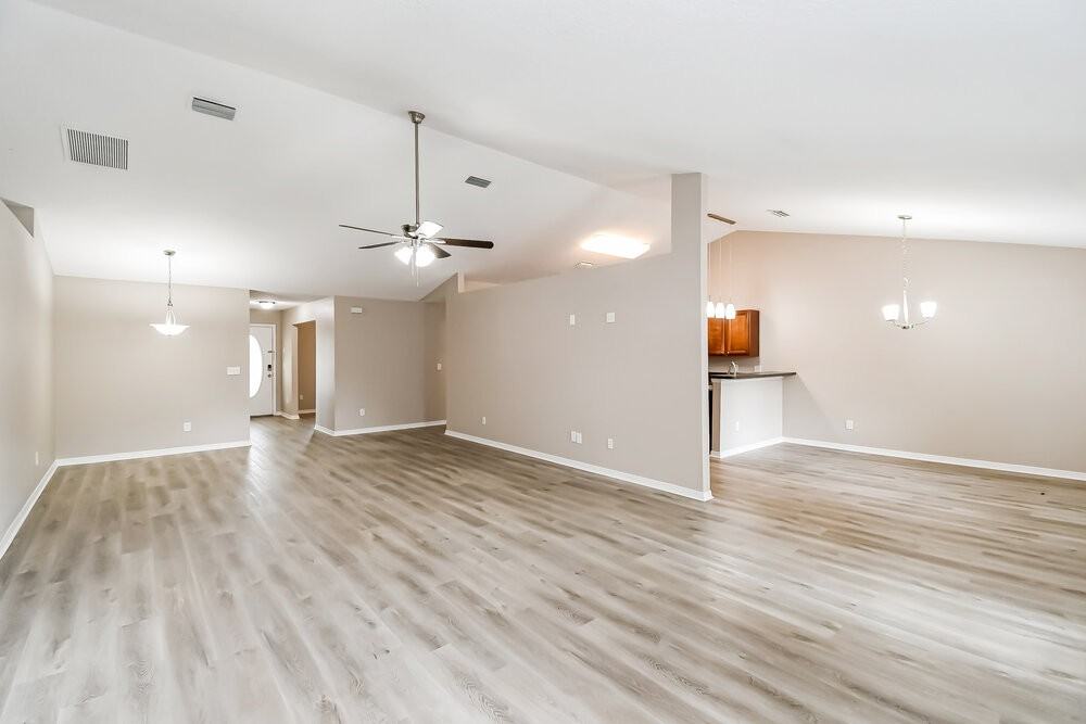 1936 Firefly Dr - Photo 3 of 16
