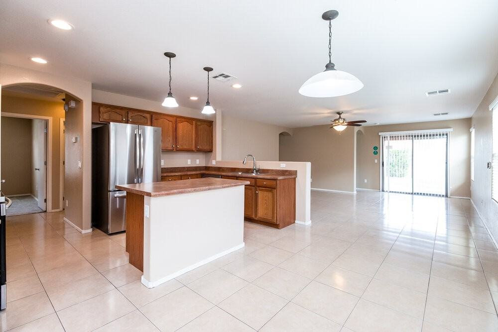 3630 W Mesquite Ave - Photo 6 of 16
