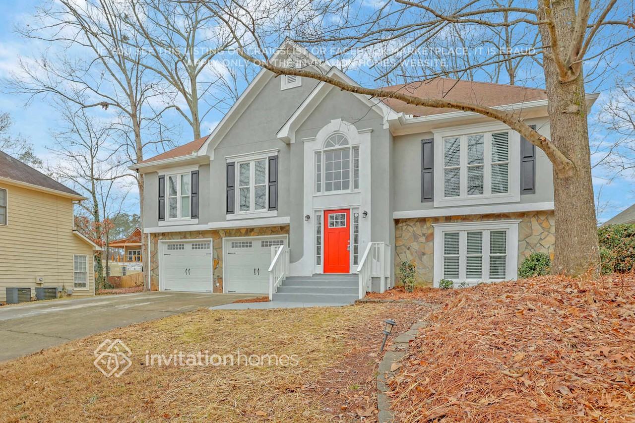 307 Clubhouse Ct Nw - Photo 3 of 29