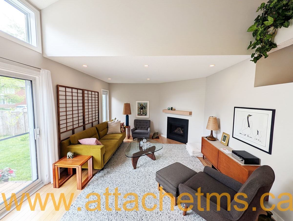 2835 Springland Drive - Photo 3 of 17