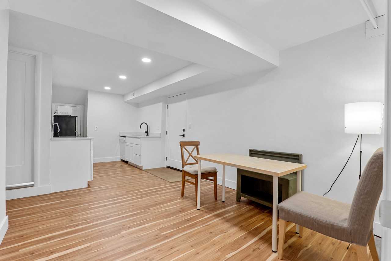 1543 Binford St #1 - Photo 4 of 24