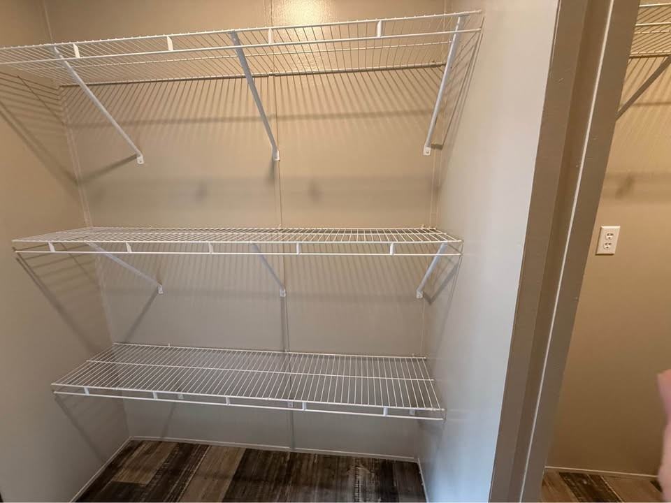 204 Peggy St - Photo 4 of 16