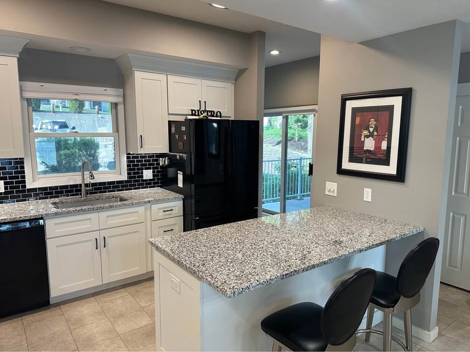 757 Malibu Road #202 B - Photo 4 of 26