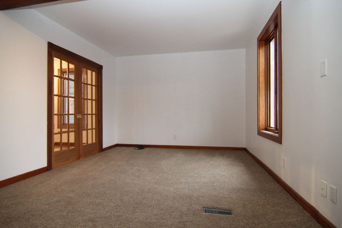 5 Ossington Avenue #2 - Photo 2 of 9