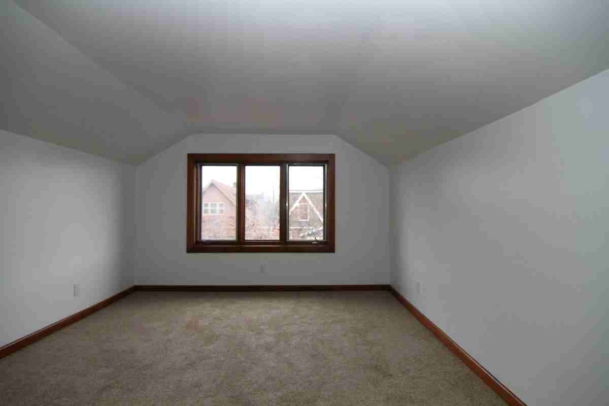 5 Ossington Avenue #2 - Photo 7 of 9