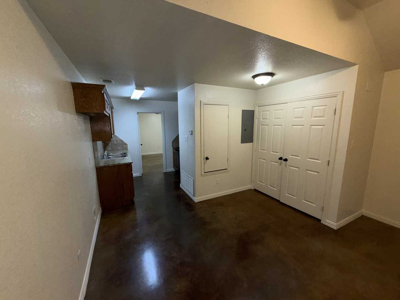 901 South 20th Street #b - Photo 4 of 8