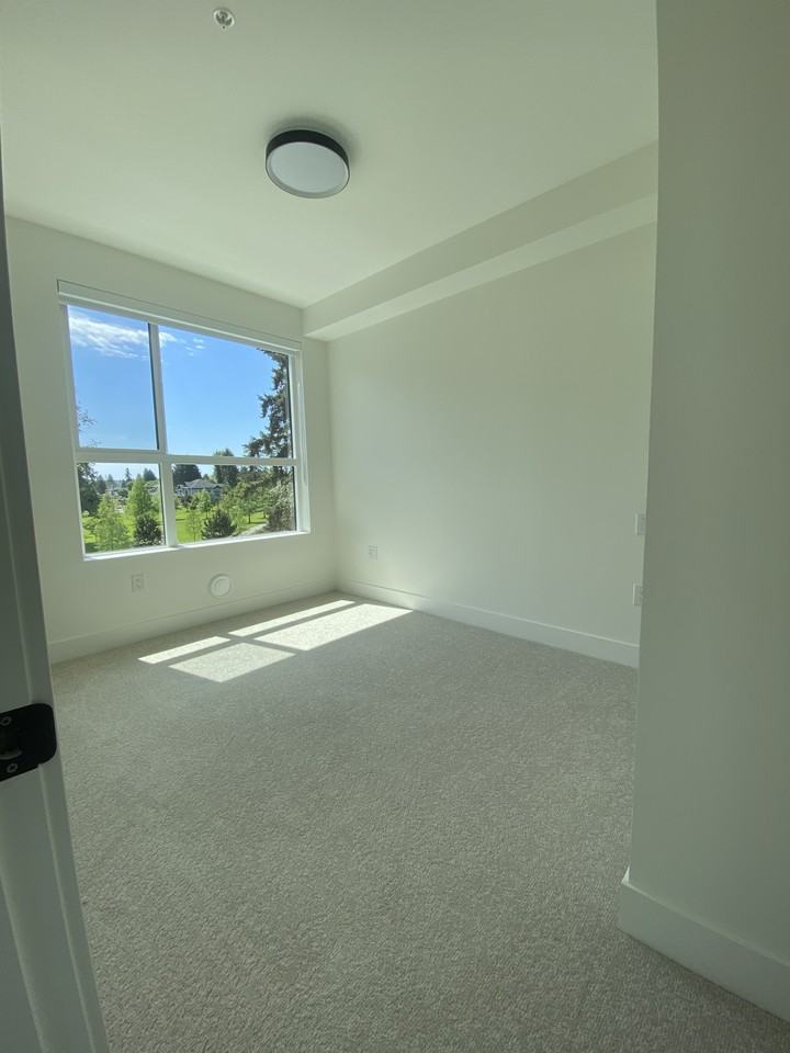 13455 94A Avenue - Photo 2 of 6