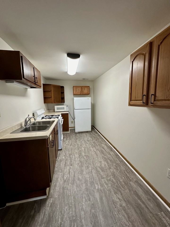 121 N Jefferson St #125 - Photo 4 of 14