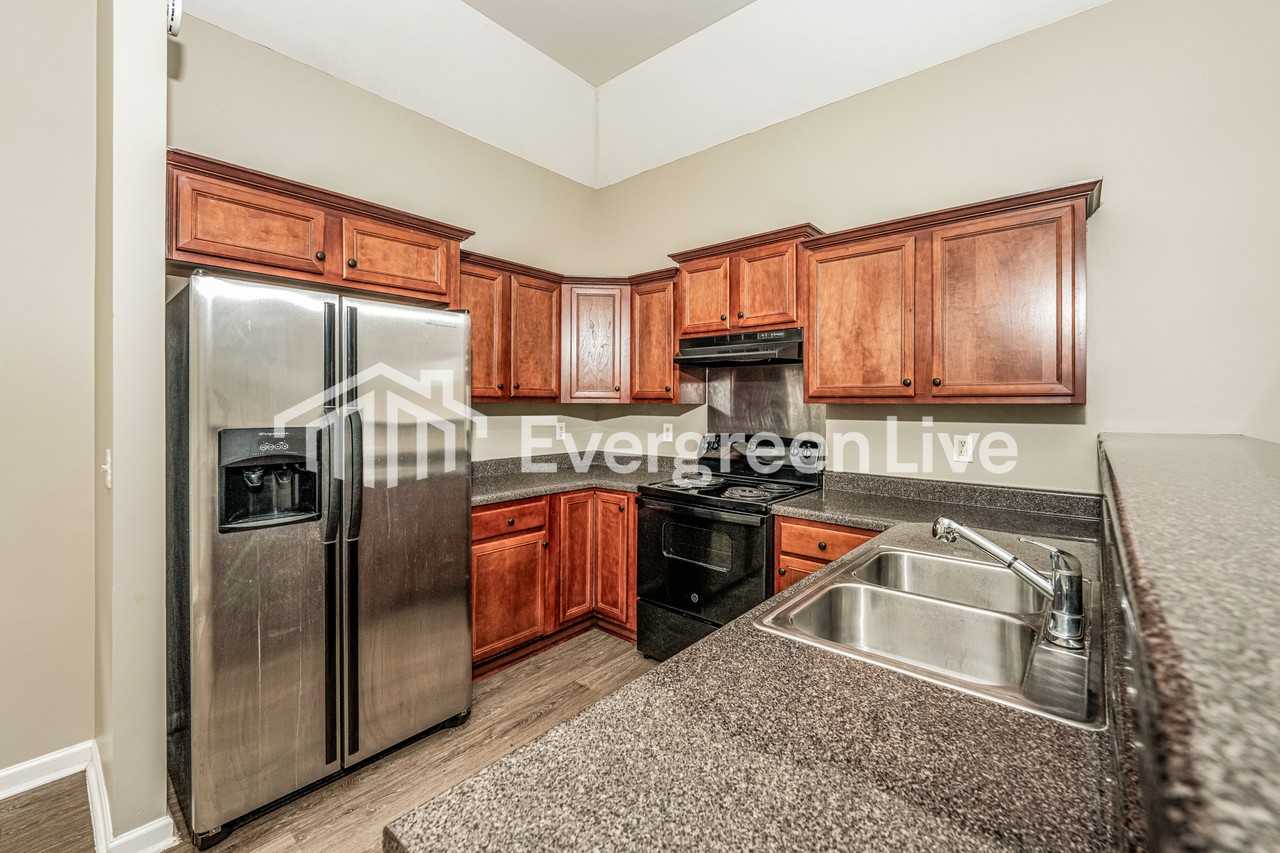 101 Merimeadows Dr - Photo 7 of 15