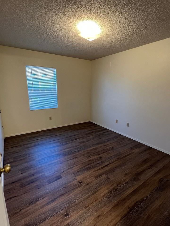Westbrook Apartments - Photo 4 of 11