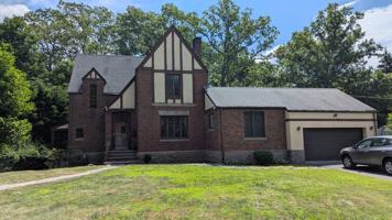featured image of 78 Roe Ave
