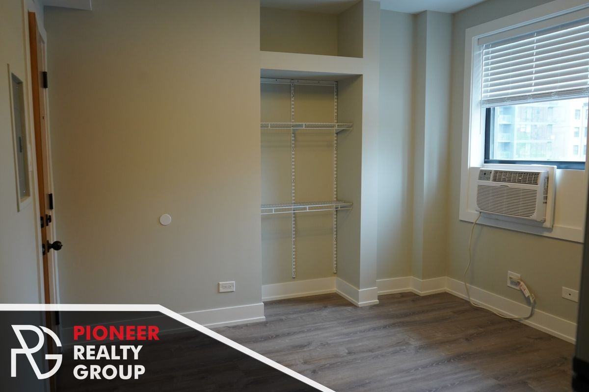 505 W Belmont Ave ##5i - Photo 4 of 4
