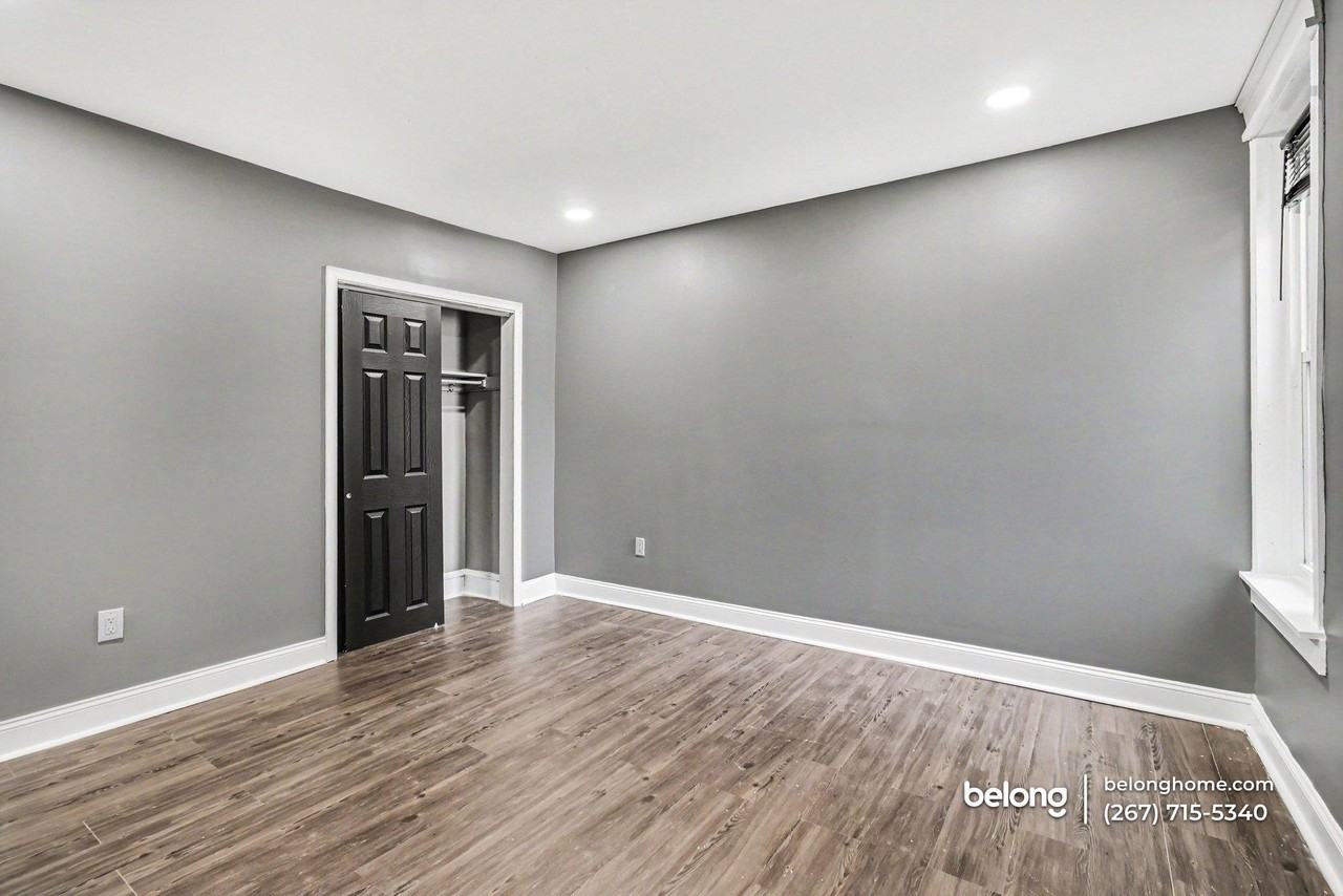 6328 Germantown Ave #C - Photo 4 of 16