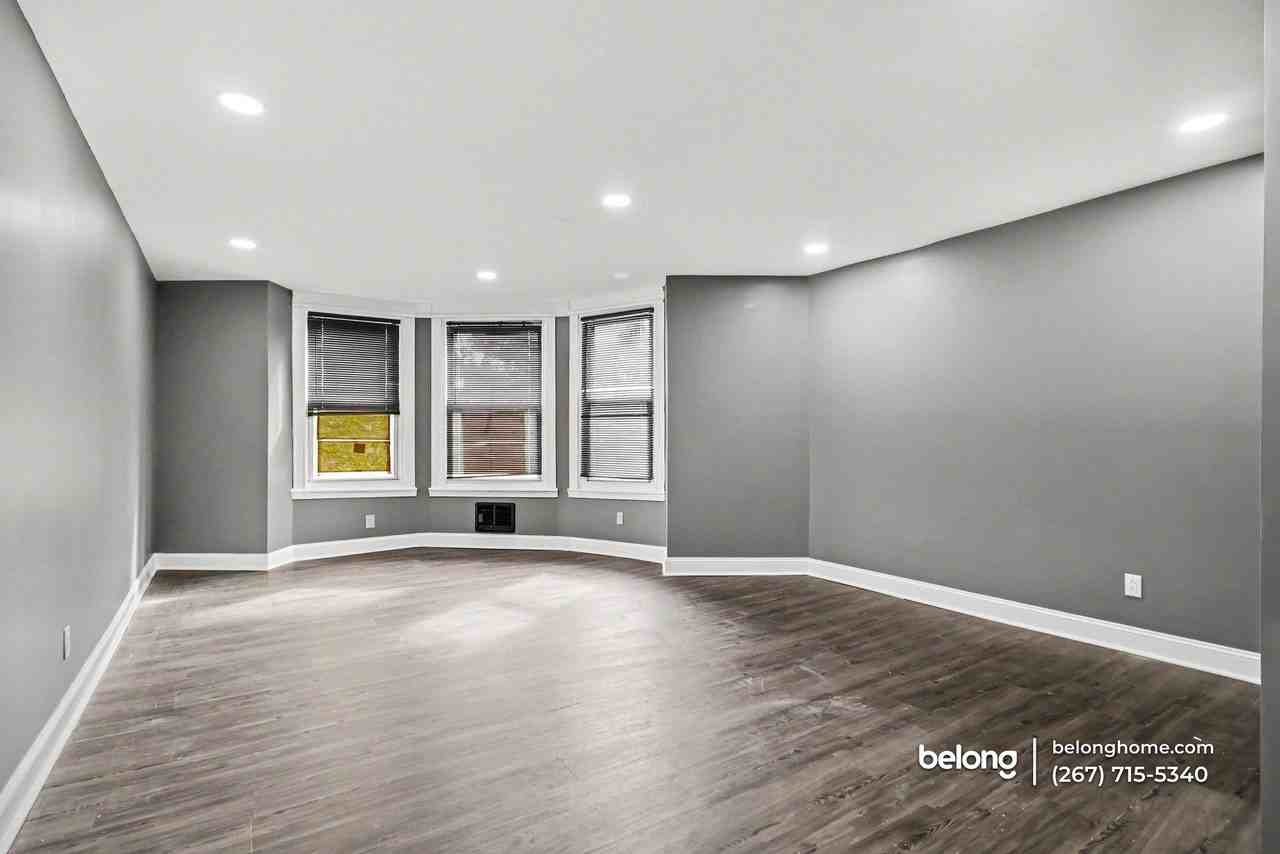 6328 Germantown Ave #C - Photo 7 of 16