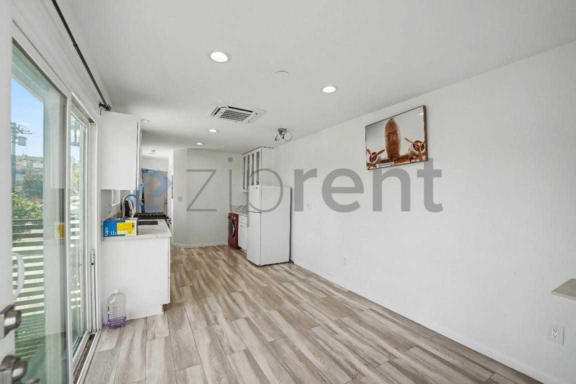 25710 1/2 Belle Porte Ave - Photo 2 of 14