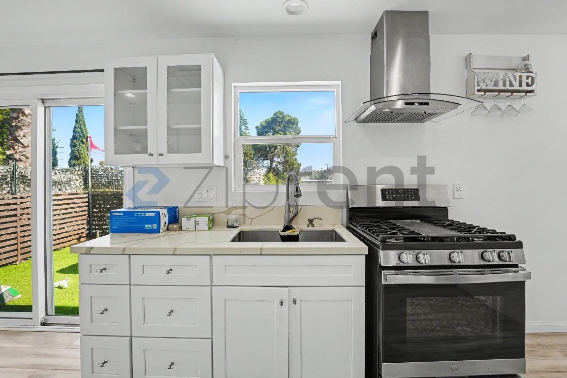 25710 1/2 Belle Porte Ave - Photo 4 of 14