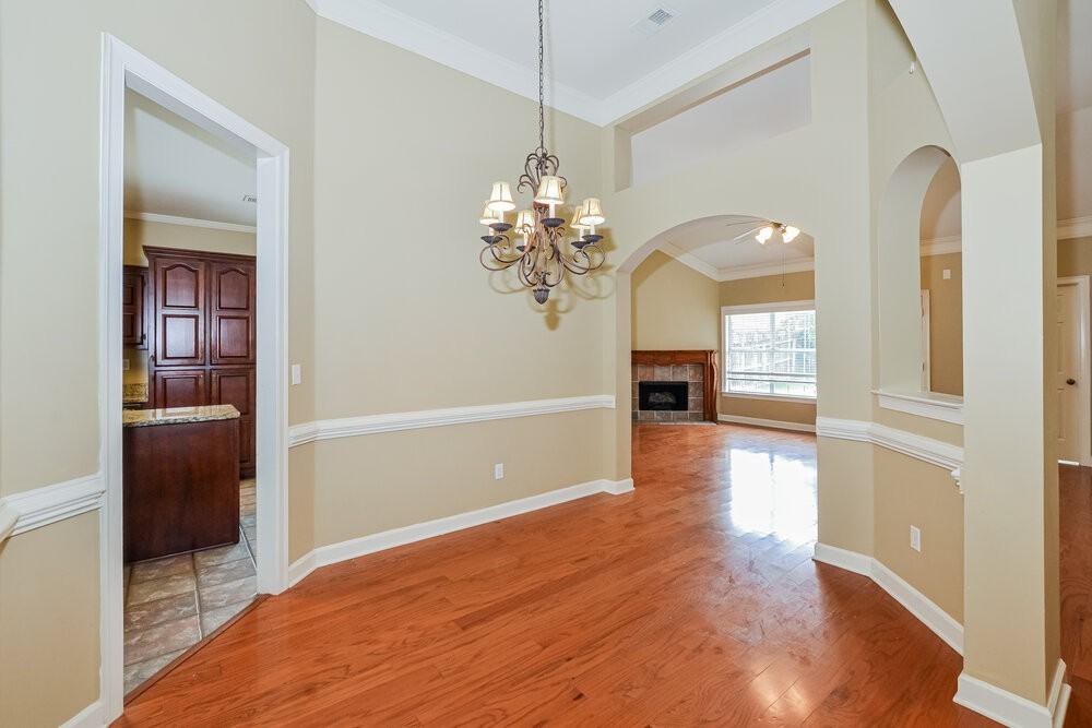 2722 Nelle Ln - Photo 5 of 24