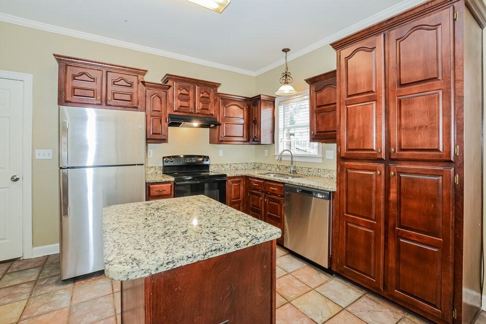 2722 Nelle Ln - Photo 7 of 24