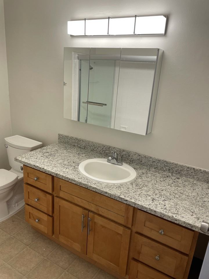 240 Hollis Ave #9 - Photo 6 of 24
