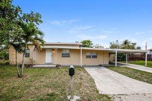 2418 Sw 6th Ct - Photo 1 of 1