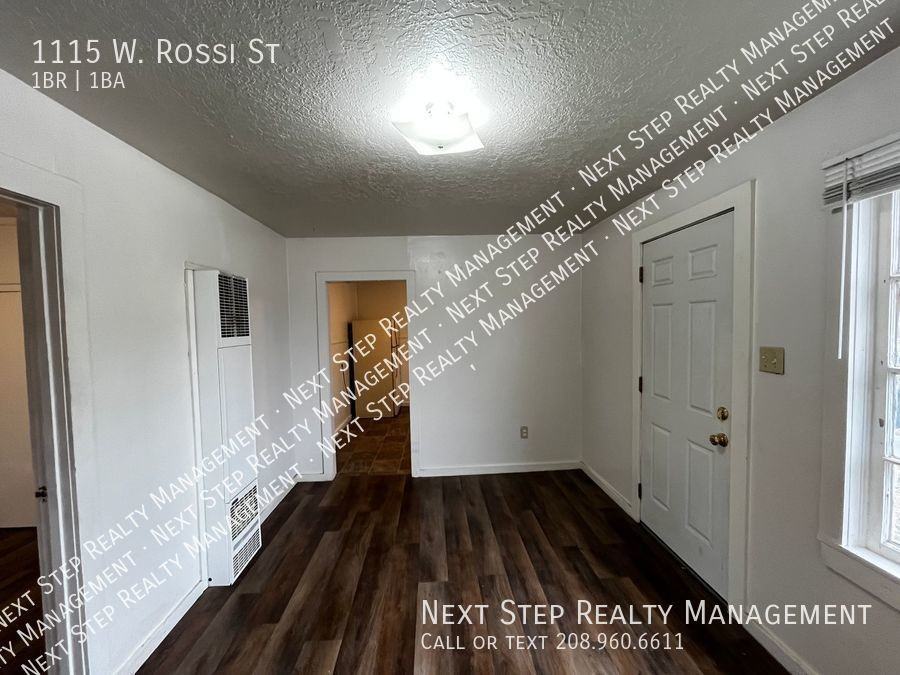 1115 W Rossi St - Photo 3 of 8