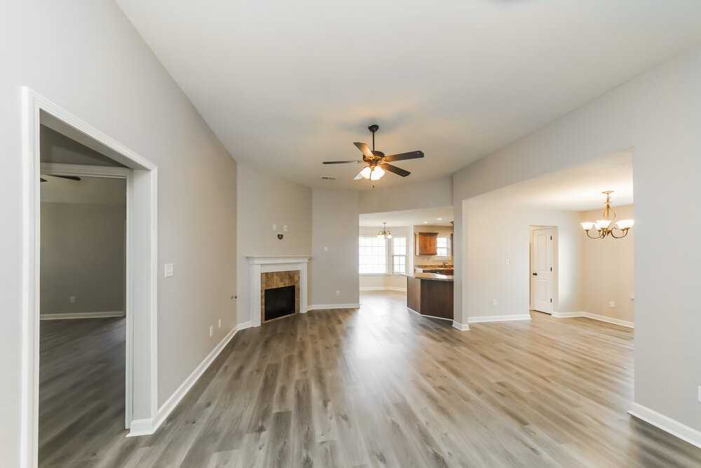 7898 Ironwood Dr - Photo 4 of 17