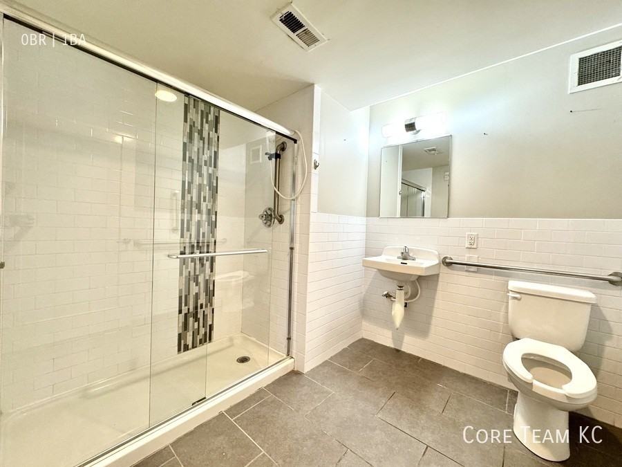 209 Emanuel Cleaver Ii Blvd #110B - Photo 5 of 18