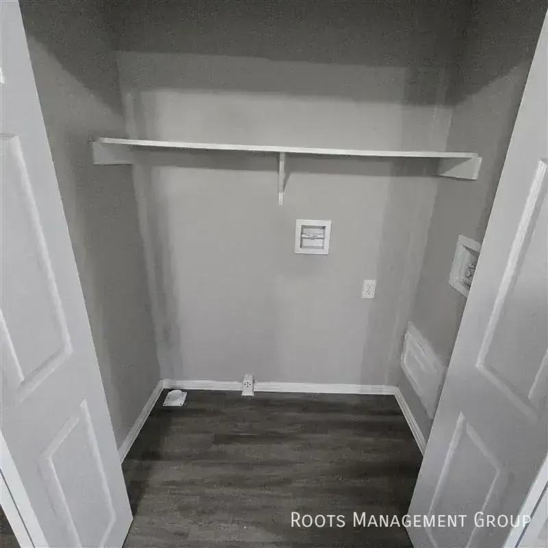 15774 Clarke Springs Dr #15774C - Photo 6 of 22