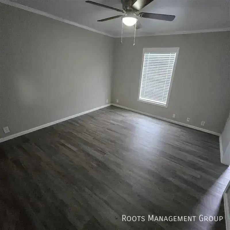 15774 Clarke Springs Dr #15774C - Photo 7 of 22